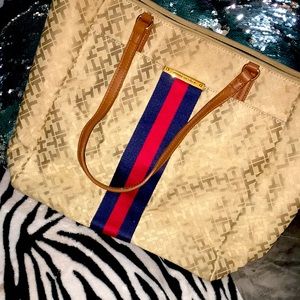 Tommy Purse 👜